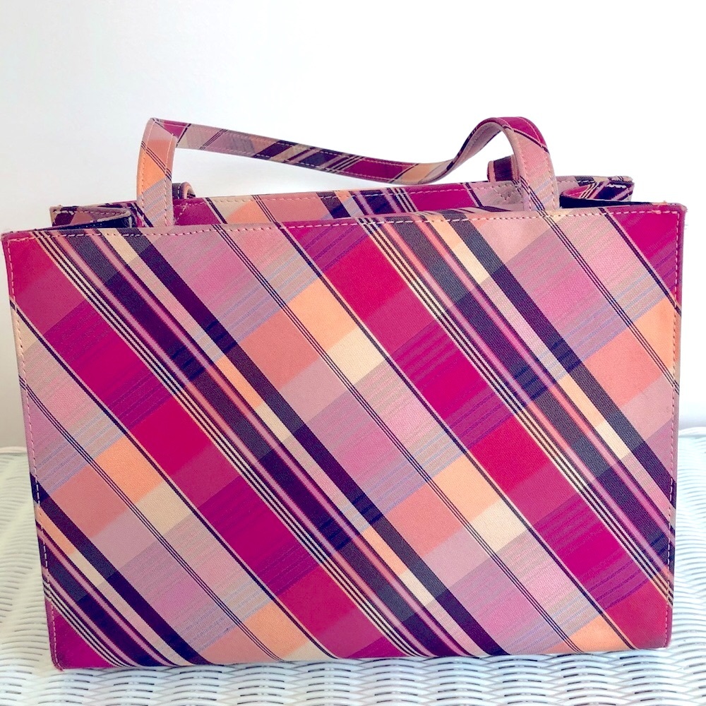 VTG EXC 90’s Barbie pink plaid Handbag Carries Sex & TheCity’ bag.